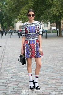 肉色丝袜小清新,演绎小清新时尚风采