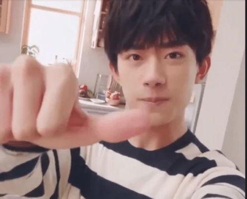 明星别名 比如仔仔,从偶像到实力派，他的蜕变之路