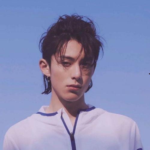 王鹤棣学生爆料了吗视频,揭秘校园生活幕后真相