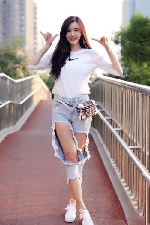 日版周韦彤在线播放,揭秘日本版女神的绝美风采